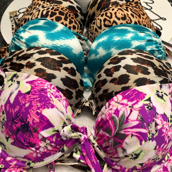 Victoria’s Secret bikini push up bombshell 36C and various bottoms exposure shot - Picture 4 of 15